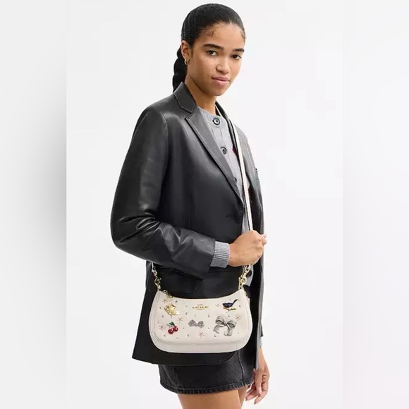 NWT Coach Teri Shoulder Bag with Pins, Pebble Leather Chalk New 2025. - Picture 13 of 16